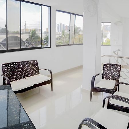 Hotel Las Margaritas Alojamientos Баранкила Екстериор снимка