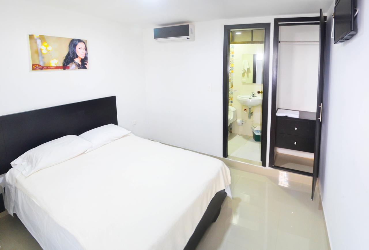 Hotel Las Margaritas Alojamientos Баранкила Екстериор снимка
